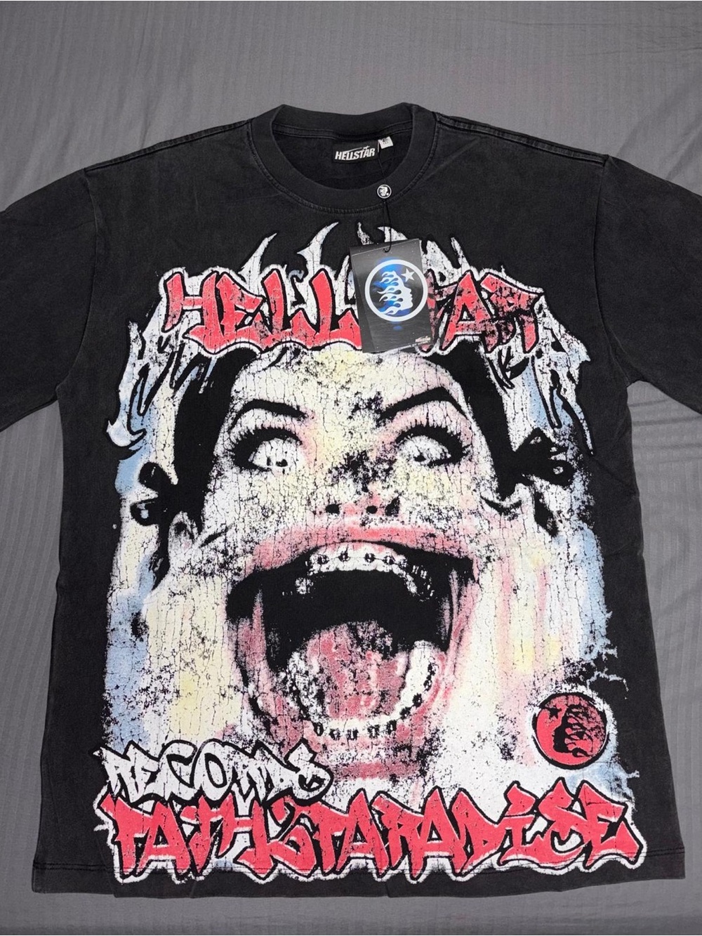 HeliStar Black Graphic 'Falling to Paradise' Men's Tee